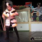 Junges Staatstheater Parchim: Szenenfoto aus Die faulste Katze der Welt 
